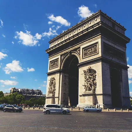 1601B - Studio Near Champs Elysees פריז