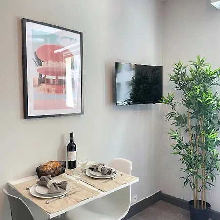 דירה 1601B - Studio Near Champs Elysees *
